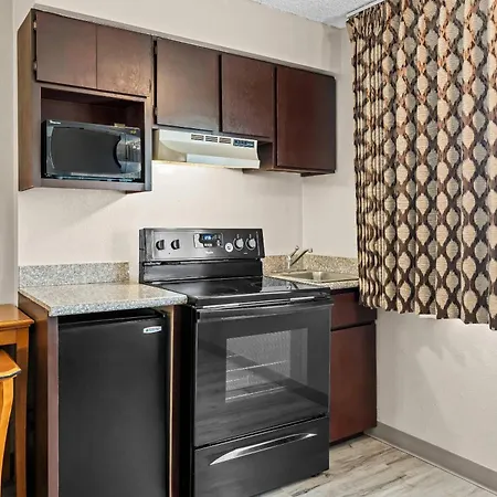 Rodeway Inn & Suites Portland West - Beaverton-3