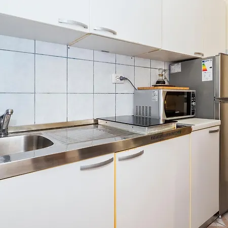 Super Horizont- Sea View Apartments With Private Jacuzzi Time & Free Parking-2