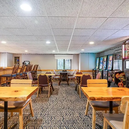 Americinn By Wyndham Wisconsin Dells-2