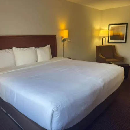 Quality Inn & Suites Colby-3