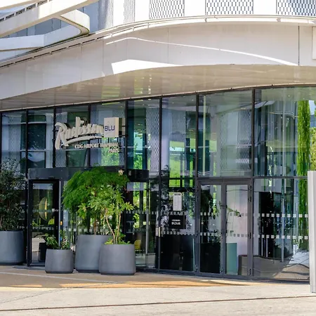 Radisson Blu CDG Airport Terminal Hotel, Paris-2