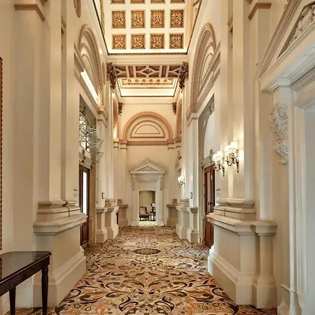 The College Green Dublin Hotel, Autograph Collection-2
