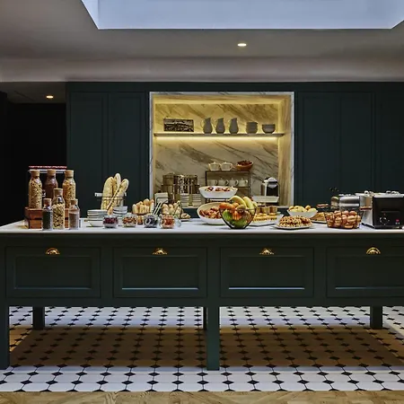 Mercure Versailles Chateau-2