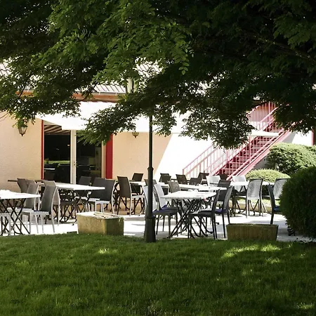 Mercure Hexagone Luxeuil-3