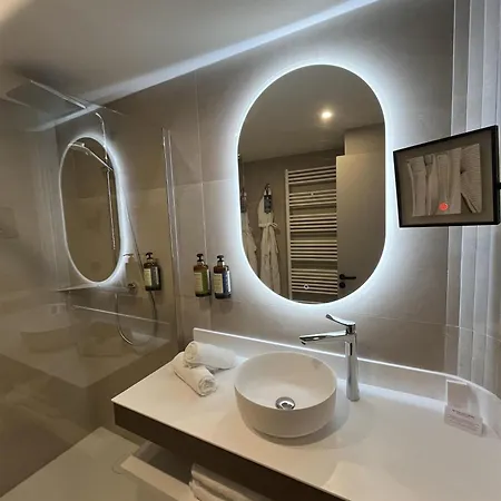 Best Western Plus La Fayette Hotel et SPA-3