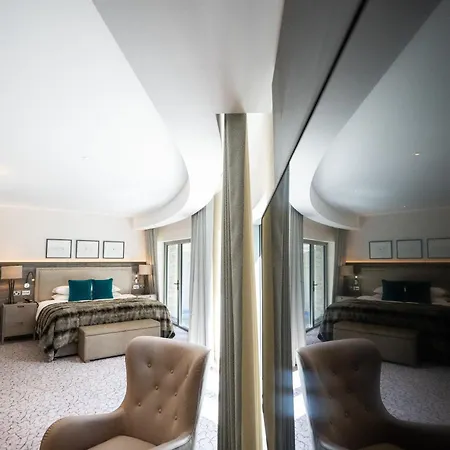 Lodore Falls Hotel & Spa-3
