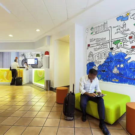 Ibis Styles Napoli Garibaldi-3
