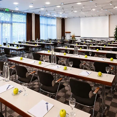 Dorint An der Kongresshalle Augsburg by Sunday Hotels-3