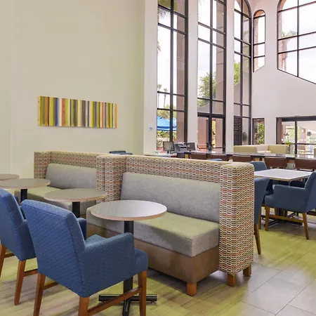 Holiday Inn Express Palm Desert By Ihg-2