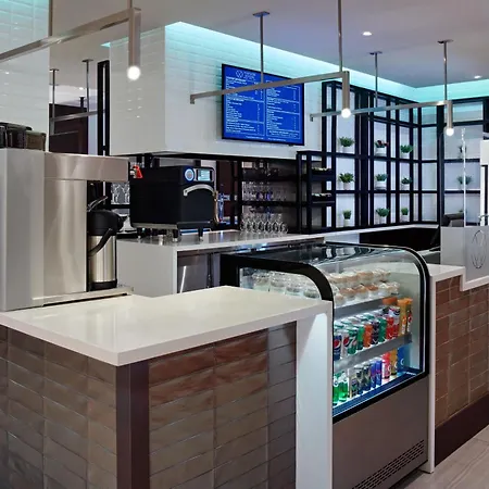 Toronto Airport Marriott Hotel-3