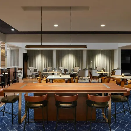 Courtyard By Marriott Annapolis-3