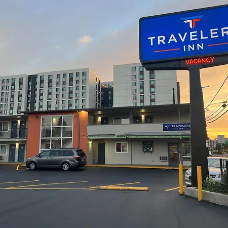 Travelers Inn Eugene University-3