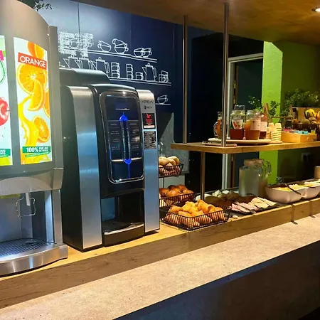 Ibis Budget Granville-3
