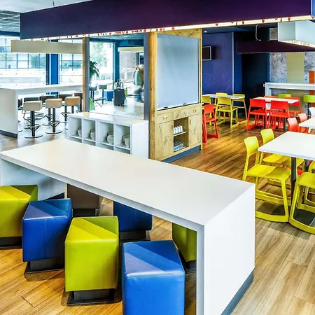 Ibis Budget Hotel Edinburgh Park-3
