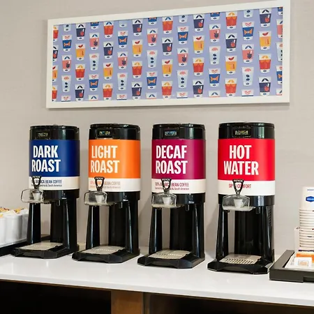 Hampton Inn & Suites - Deland-3