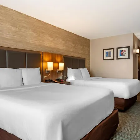 Comfort Inn & Suites Calgary Airport - North-2