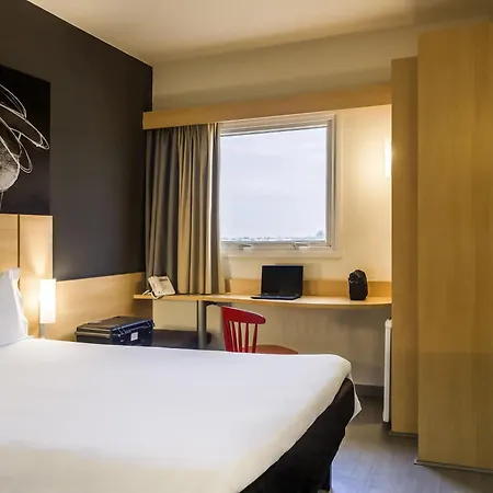 Ibis Uberaba-2
