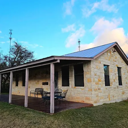 Breezy Hills Cottages - Hill Top Cottage-3
