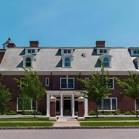The George Montclair-2
