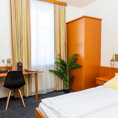 Suite Hotel 900 m zur Oper-2