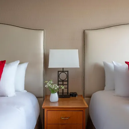The Hotel Captain Cook-3