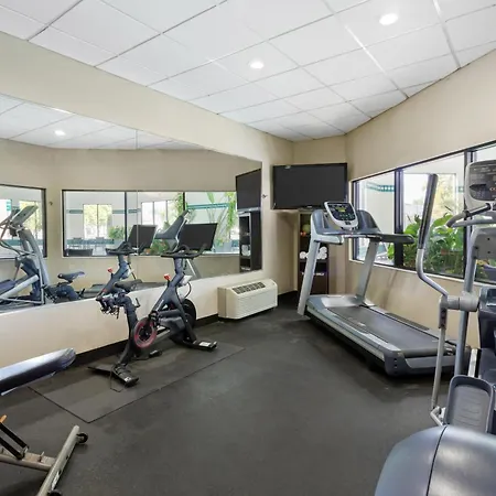 Best Western Plus Cottontree Inn-2