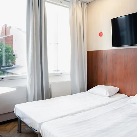 Omena Hotel Helsinki Loennrotinkatu-3