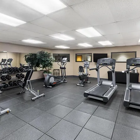 Wingate By Wyndham Little Rock-3
