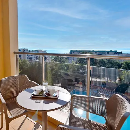 Apart Hotel Golden Line-3