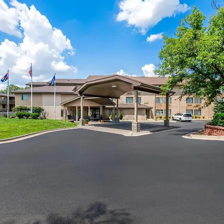 Quality Inn & Suites Lawrence - University Area-3