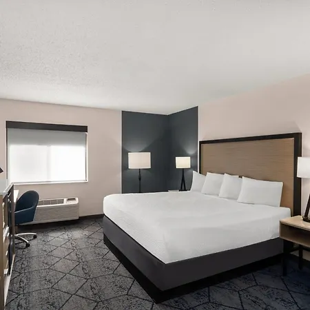 Baymont By Wyndham Columbia, Mo-2
