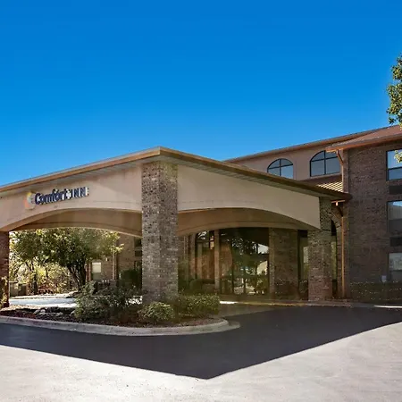 Comfort Inn At Thousand Hills-3