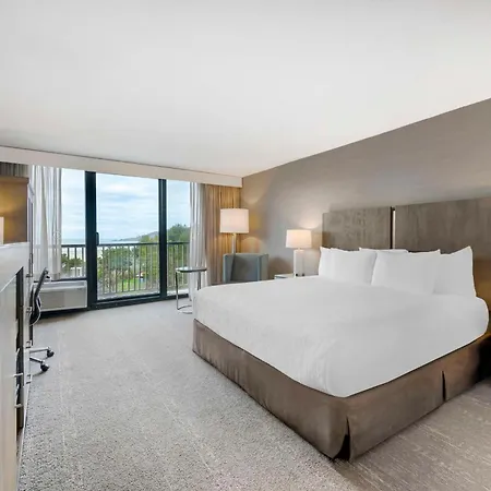 Best Western Plus Agate Beach Inn-3