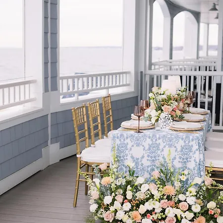 Madison Beach Hotel, Curio Collection By Hilton-3
