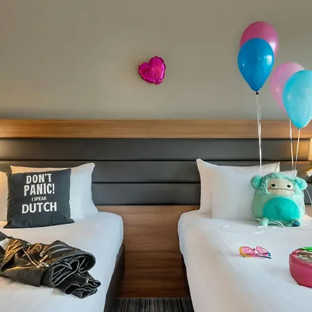 Moxy Amsterdam Houthavens-3