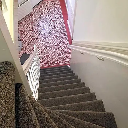 B&B House No 7-3