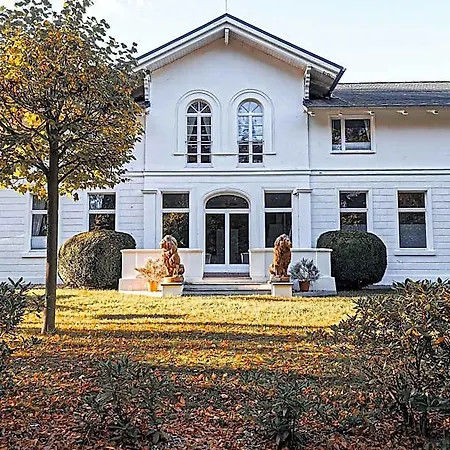 Hotel Weißes Schloß-2