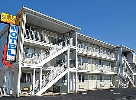 Sunset Motel-3