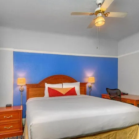 The Monarch Hotel-2