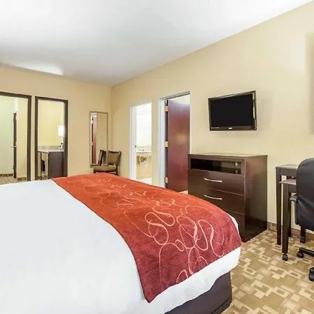 Comfort Suites-2