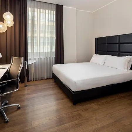 Holiday Inn Genoa City By Ihg-2