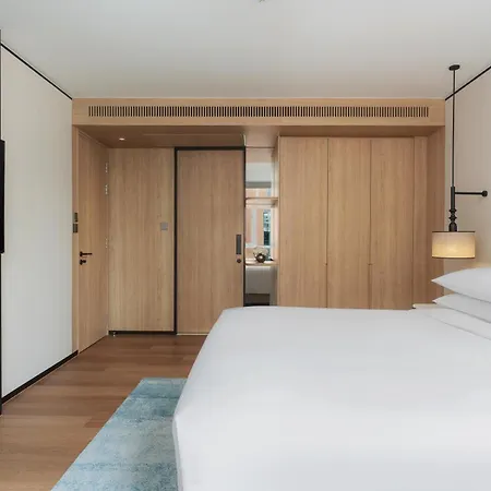Sathorn Vista, Bangkok - Marriott Executive Apartments-2