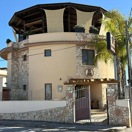 Sun Tower Beach Apartments-2