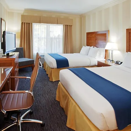 Holiday Inn Express Hotel & Suites Santa Cruz By Ihg-3