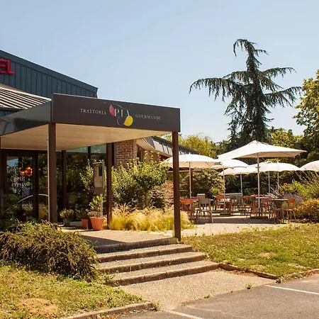 Ibis Amboise-2