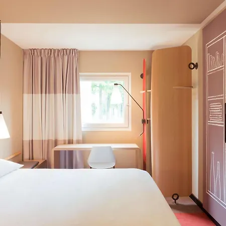 ibis Bordeaux Centre Bastide-3