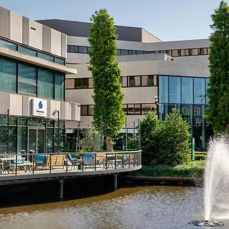 Courtyard By Marriott Amsterdam-2