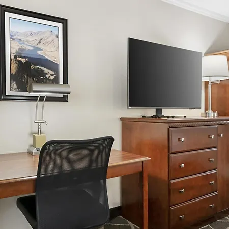 Best Western Plus Burley Inn & Convention Center-2