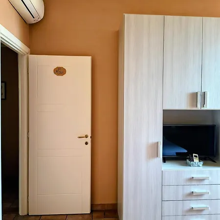Perla Nera Guesthouse-2