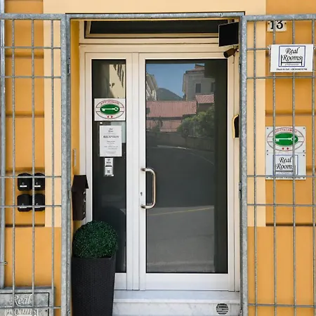 Real Rooms-3